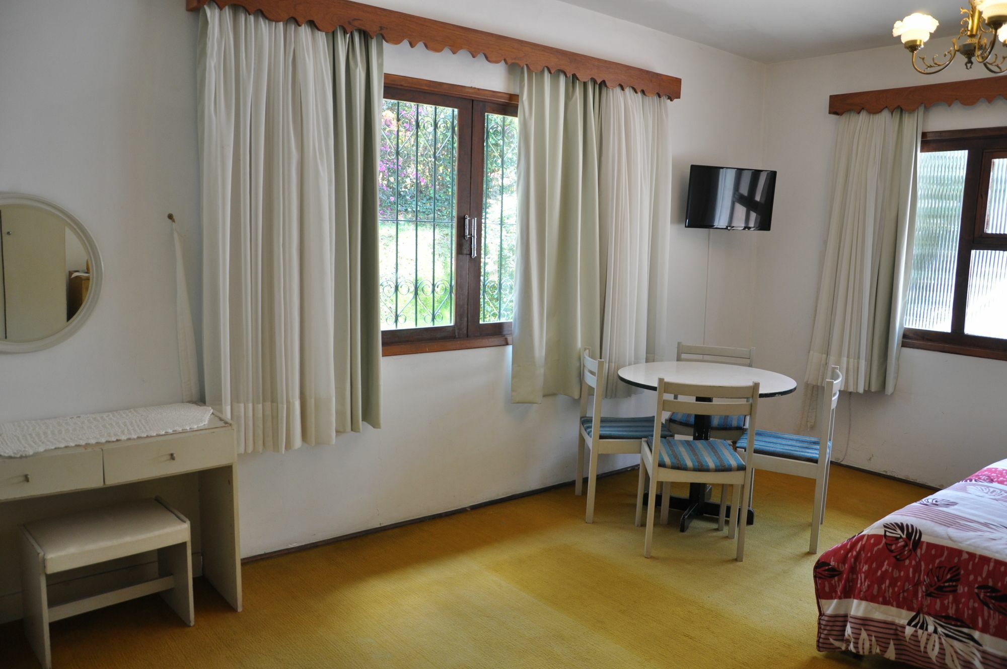 Hotel Vila Regina กังโปสดูจอร์เดา ภายนอก รูปภาพ